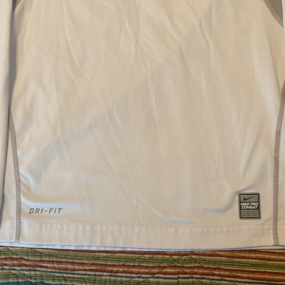 Nike long sleeve shirt - Picture 3 of 6